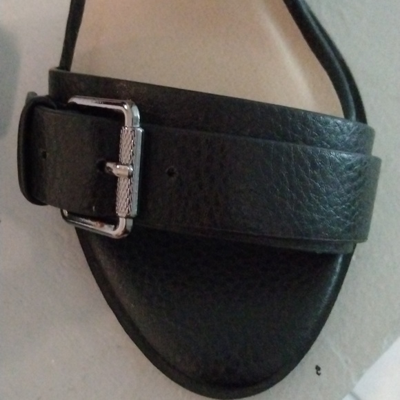 Vera Wang heel dress sandals - Picture 4 of 5